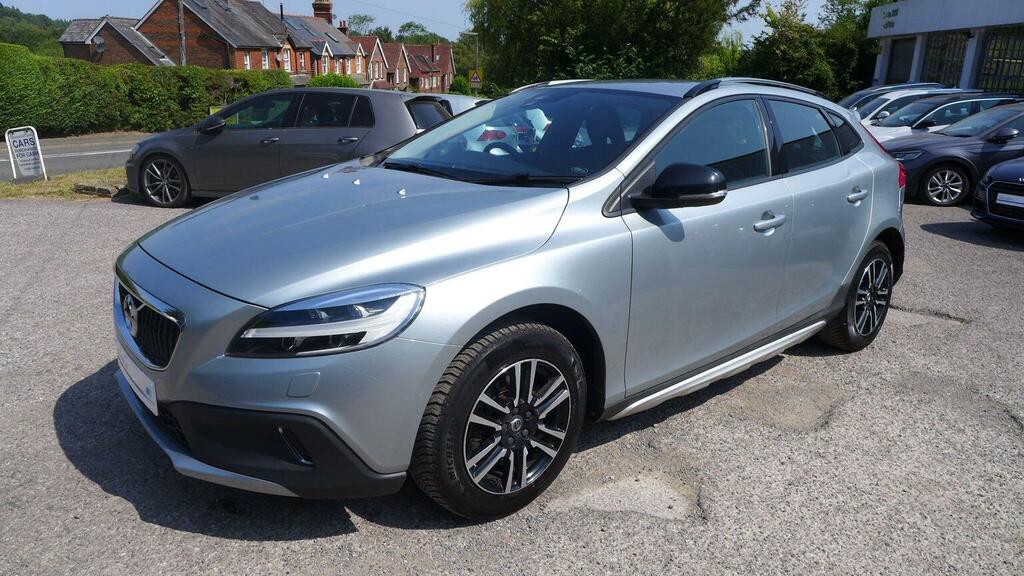Volvo V40 Cross Country 1.5 T3 Nav Plus Euro 6 Ss Silver