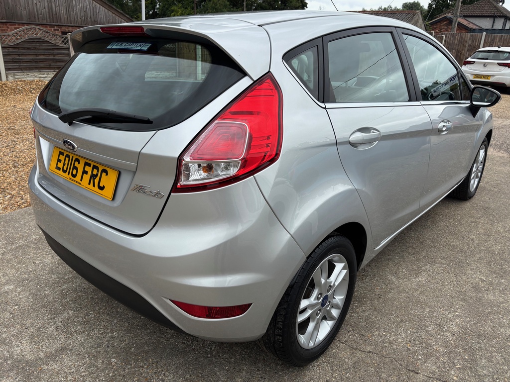 Ford Fiesta 1.25 Zetec Euro 6 Silver #6