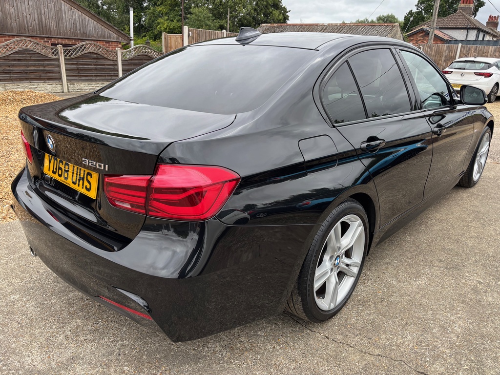 BMW 3 Series 320I M Sport Euro 6 Black #6