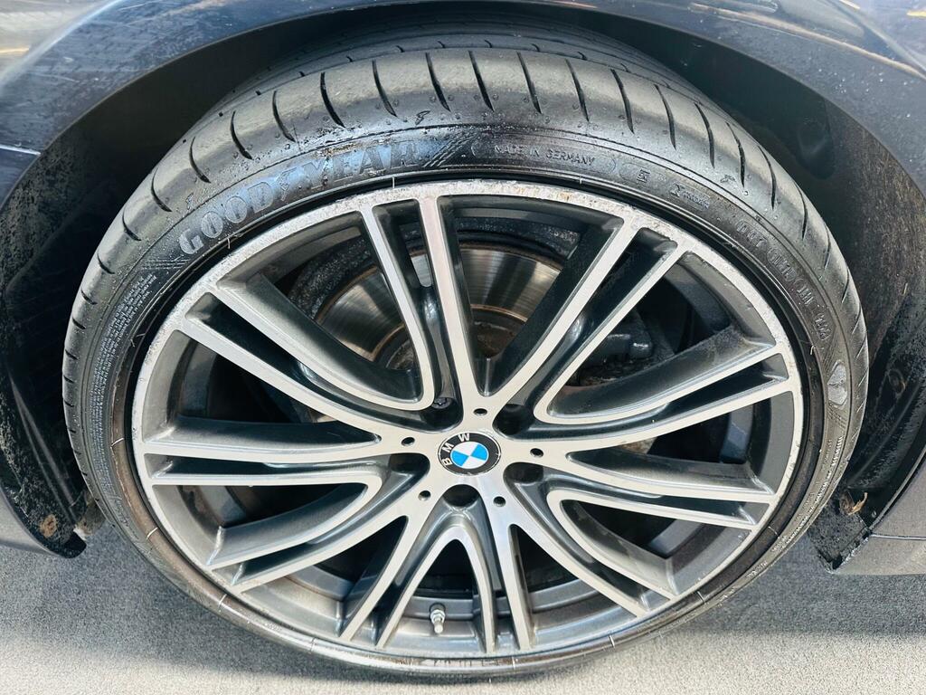 BMW 5 Series  Black #32