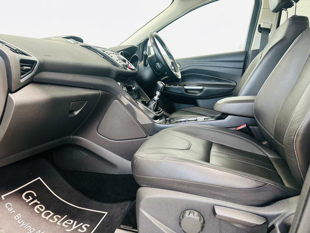 Ford Kuga 2.0 Tdci Titanium X Awd Euro 5 Black #2