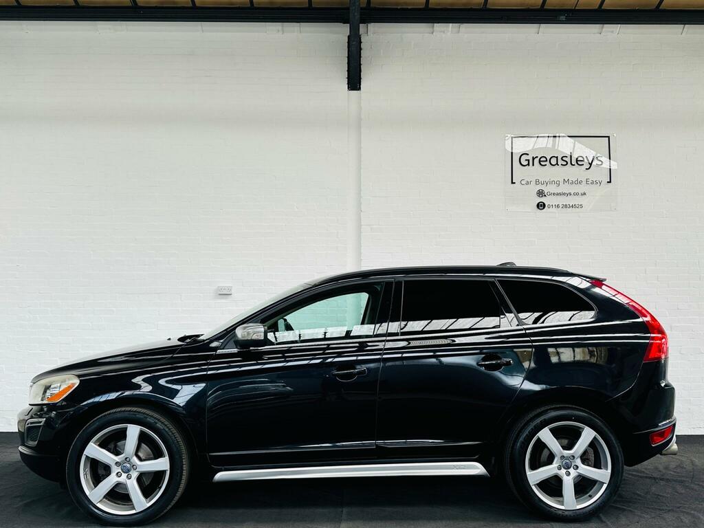 Volvo XC60 2.0 D3drive R-design White #10