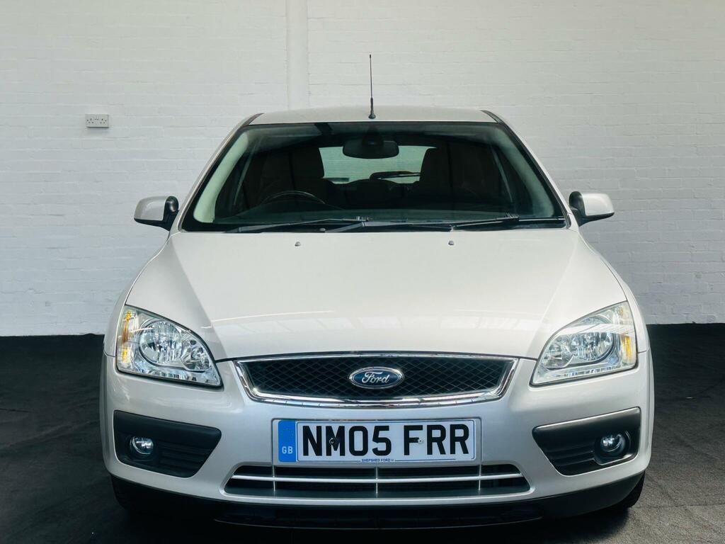 Ford Focus Estate 1.6 LX 200505 Green #6