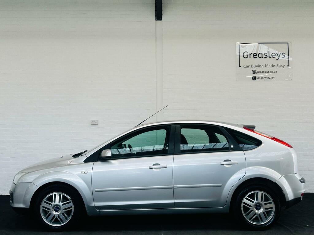 Ford Focus Estate 1.6 LX 200505 Green #7