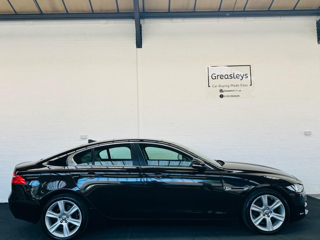 Jaguar XE 2.0D Portfolio Euro 6 Ss Black #6