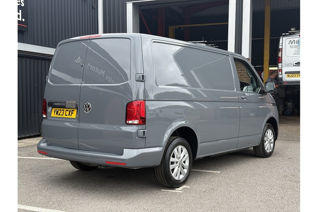 Volkswagen Transporter Tdi T28 Highline U2135 Ulez YW23CXF Grey #3