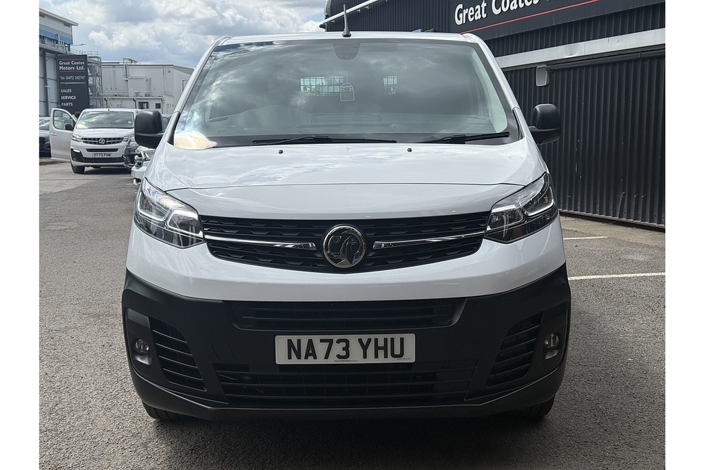 Vauxhall Vivaro Turbo D 3100 Prime U2140 Ulez NA73YHU White #2