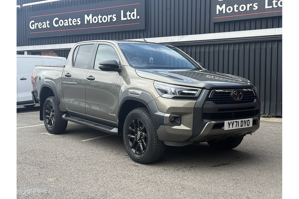 Toyota HILUX D-4d Invincible X U2162 Brown