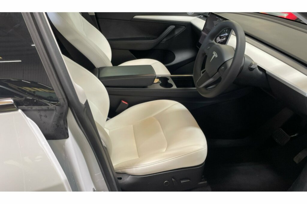 Tesla Model Y Rwd U2176 Ulez White #5
