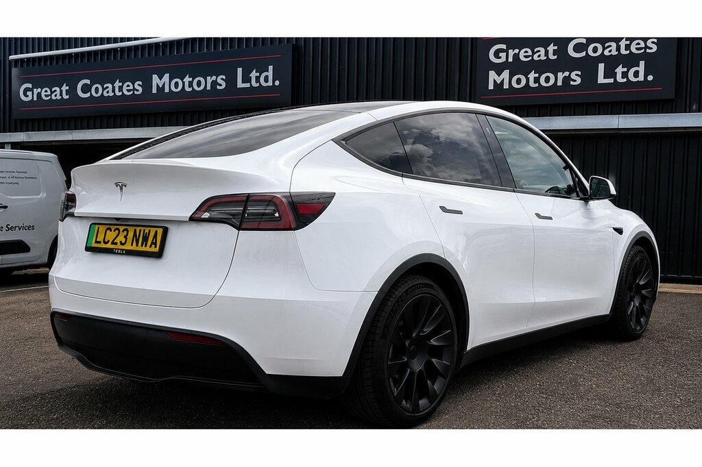 Tesla Model Y Rwd U2176 Ulez White #3