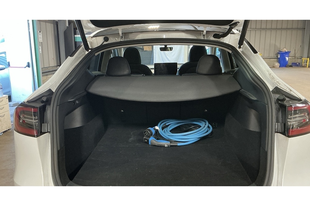 Tesla Model Y Long Range U2181 Ulez White #6