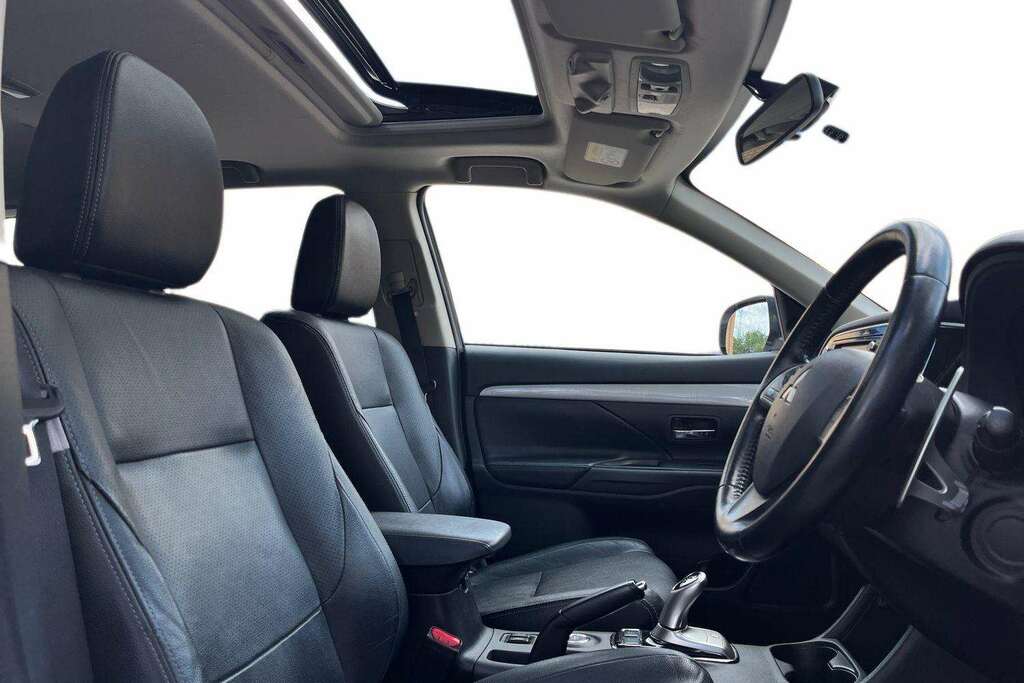 Mitsubishi Outlander Gx 4H Phev BL14VJK White #3
