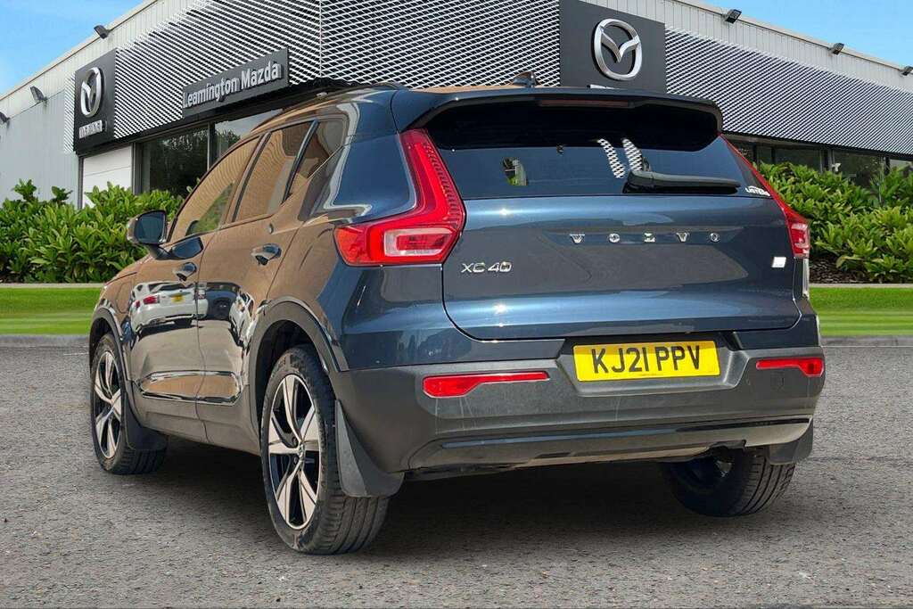 Volvo XC40 R-design T4 Recharge KJ21PPV Blue #2