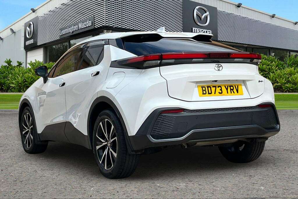 Toyota C-Hr Design Hev Cvt BD73YRV White #2
