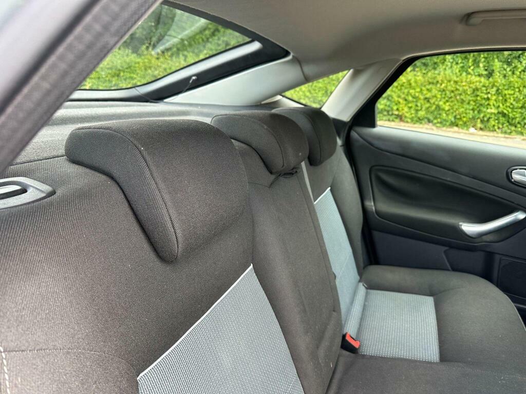 Ford Mondeo 1.6 Edge 110  #15
