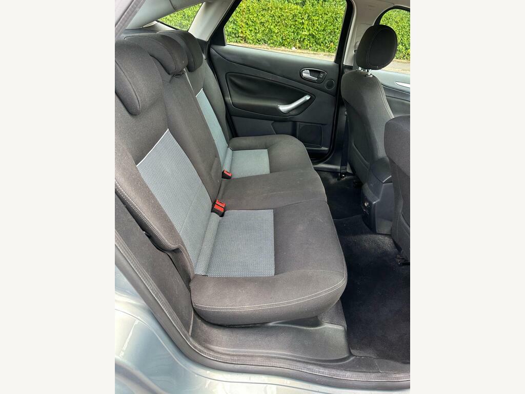 Ford Mondeo 1.6 Edge 110  #13