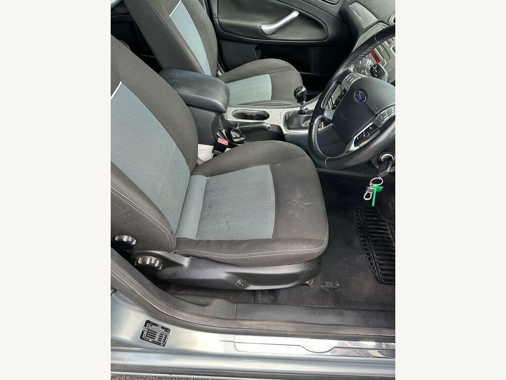 Ford Mondeo 1.6 Edge 110  #17