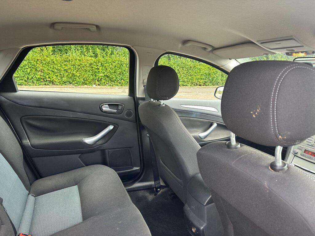 Ford Mondeo 1.6 Edge 110  #16