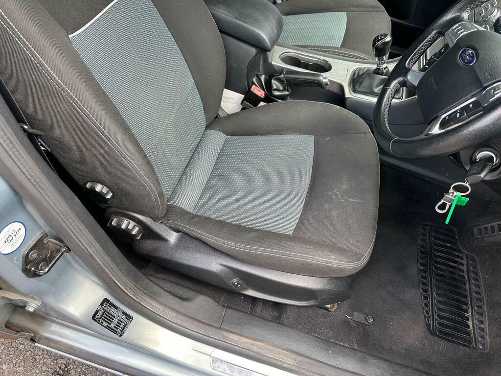 Ford Mondeo 1.6 Edge 110  #18