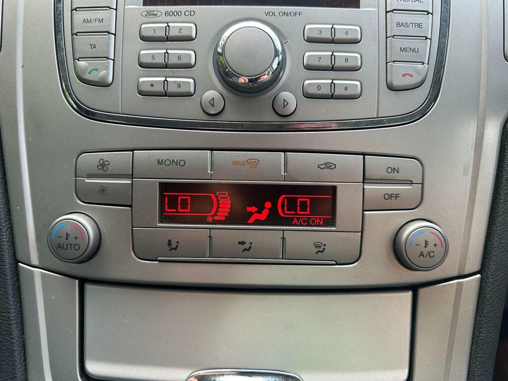 Ford Mondeo 1.6 Edge 110  #25