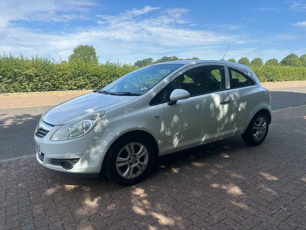 Vauxhall Corsa Design 16V 5-Door Silver #9