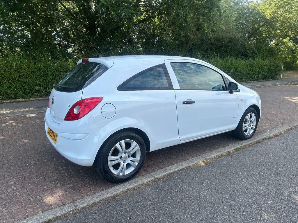 Vauxhall Corsa Design 16V 5-Door Silver #4