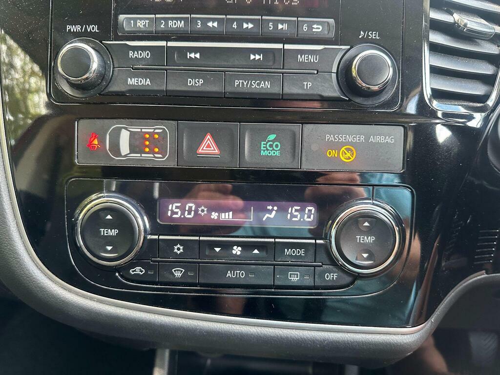 Mitsubishi Outlander 2.2 Di-d Gx1 4Work 4Wd Silver #43