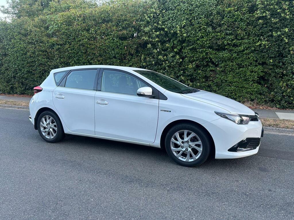 Toyota Auris 1.8 Vvt-h Business Edition Cvt Euro 6 S S KX16YCF White #2