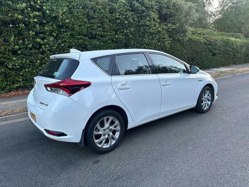 Toyota Auris 1.8 Vvt-h Business Edition Cvt Euro 6 S S KX16YCF White #4
