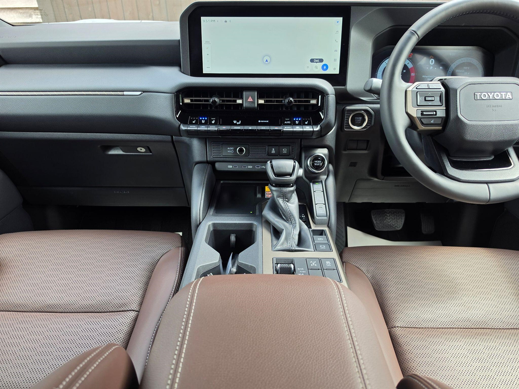 Toyota Land Cruiser First Edition D A 4Wd #8