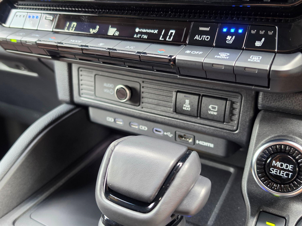 Toyota Land Cruiser First Edition D A 4Wd #20