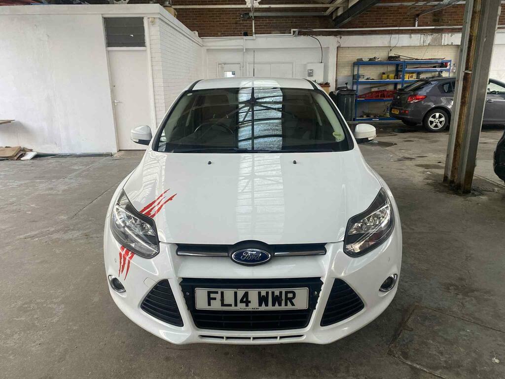 Ford Focus 1.6 Zetec Navigator Powershift Euro 5 White #2