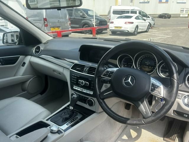 Mercedes-Benz C Class 1.8 C180 Blueefficiency Executive Black #8