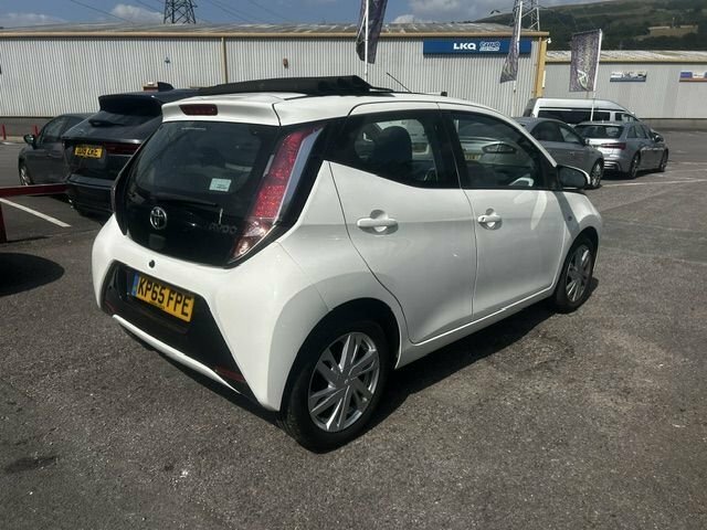 Toyota Aygo Vvt-i X-pression X-wave White #6