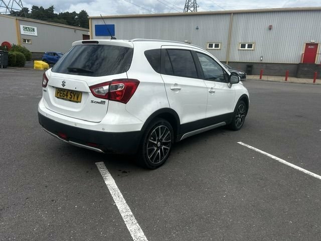 Suzuki SX4 S Cross Sz-t Suv White #3