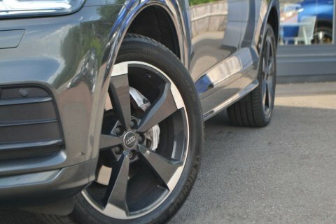 Audi Q5 2.0 Q5 Black Grey #3