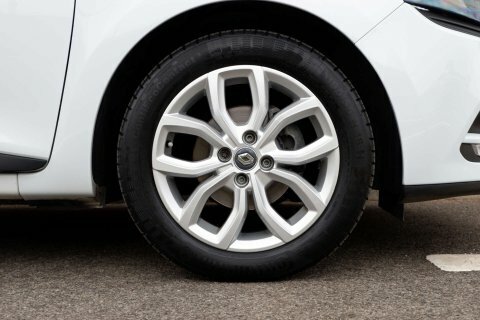 Renault Clio 1.1 Clio Play White #6