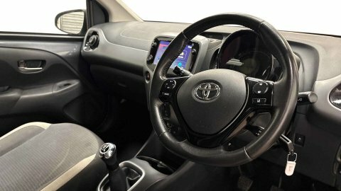 Toyota Aygo X -Play Tss Vvt-i Grey #4