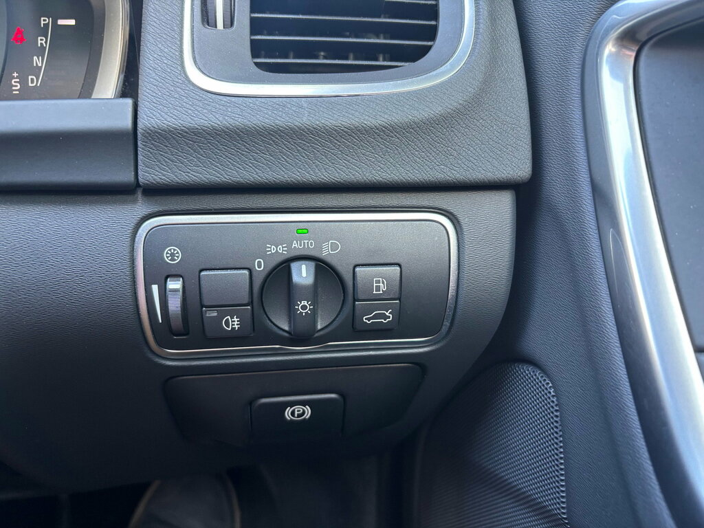 Volvo V60 D4 R-design Lux Nav Heated Seats Heated Wi Black #26