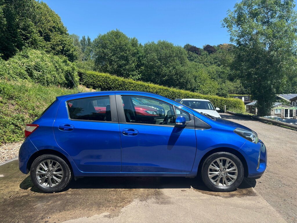 Toyota Yaris 1.5 Vvt-i Icon Hatchback Euro 6 Blue #4