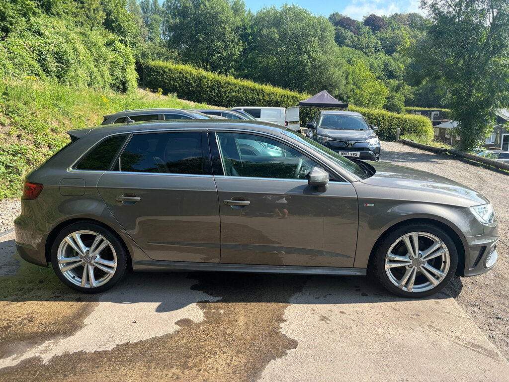 Audi A3 1.6 Tdi S Line Sportback Euro 5 Grey #4