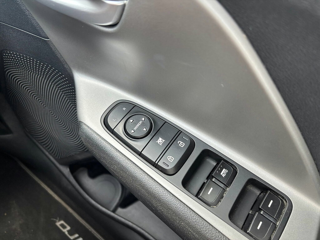 Kia Niro 1.6H Gdi First Edition Suv Grey #22