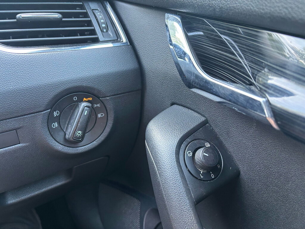 Skoda Octavia 1.6 Tdi S Black #21