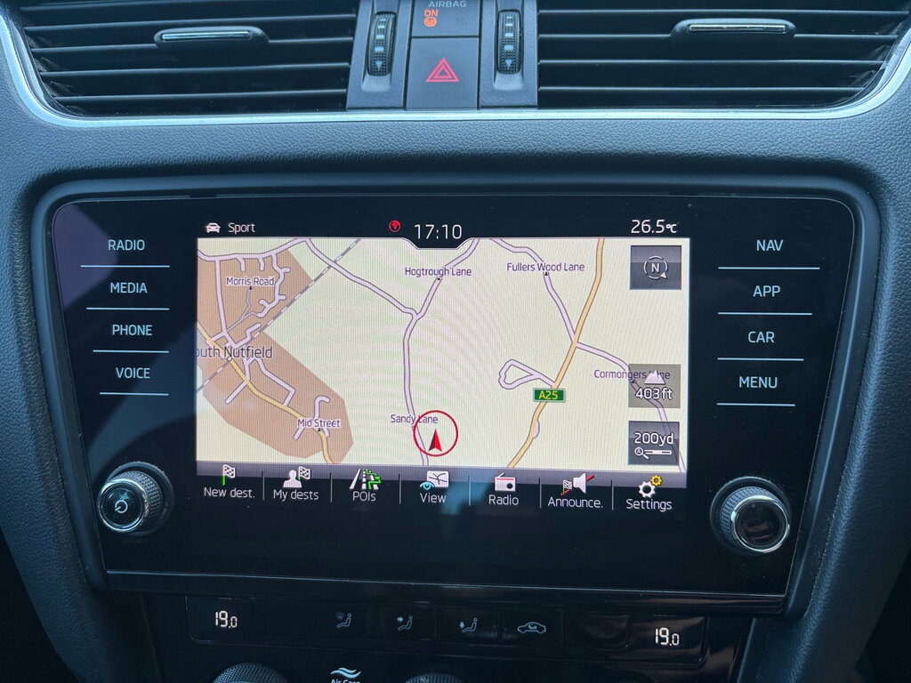 Skoda Octavia 1.6 Tdi S Black #26