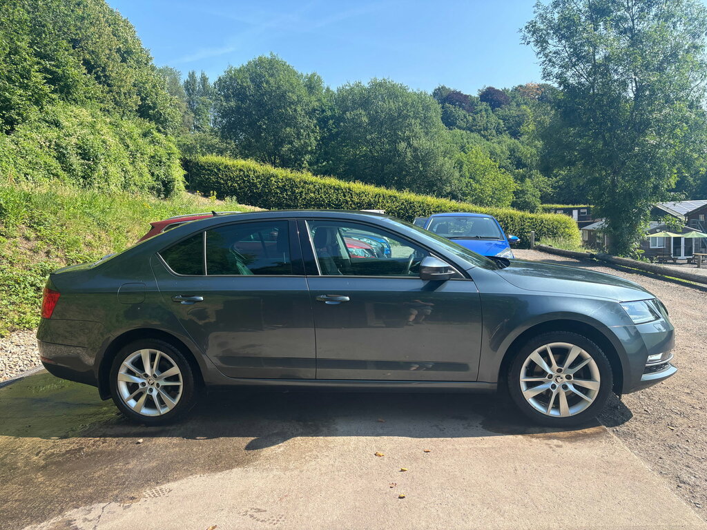 Skoda Octavia 1.5 Tsi Act Se L Hatchback Euro Grey #4