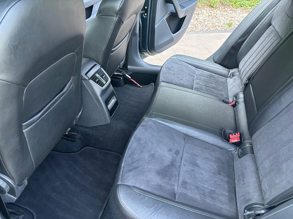 Skoda Octavia 1.6 Tdi S Black #13