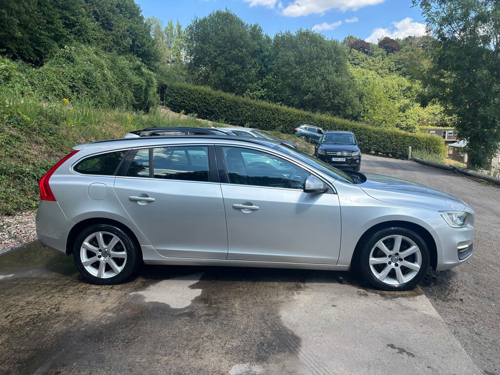 Volvo V60 2.0 T3 Se Estate Euro 6 Ss 1 Silver #4