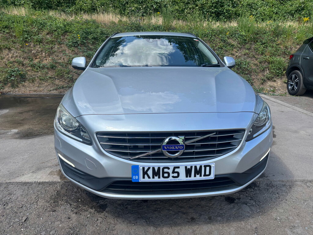 Volvo V60 2.0 T3 Se Estate Euro 6 Ss 1 Silver #2