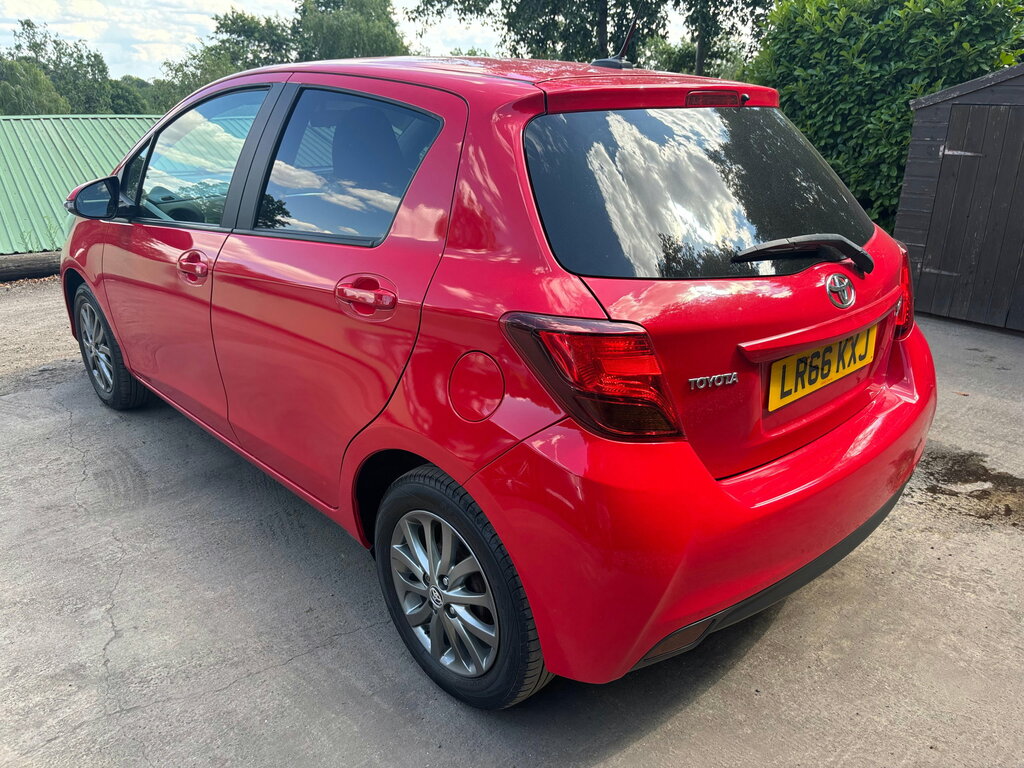 Toyota Yaris Blue #7