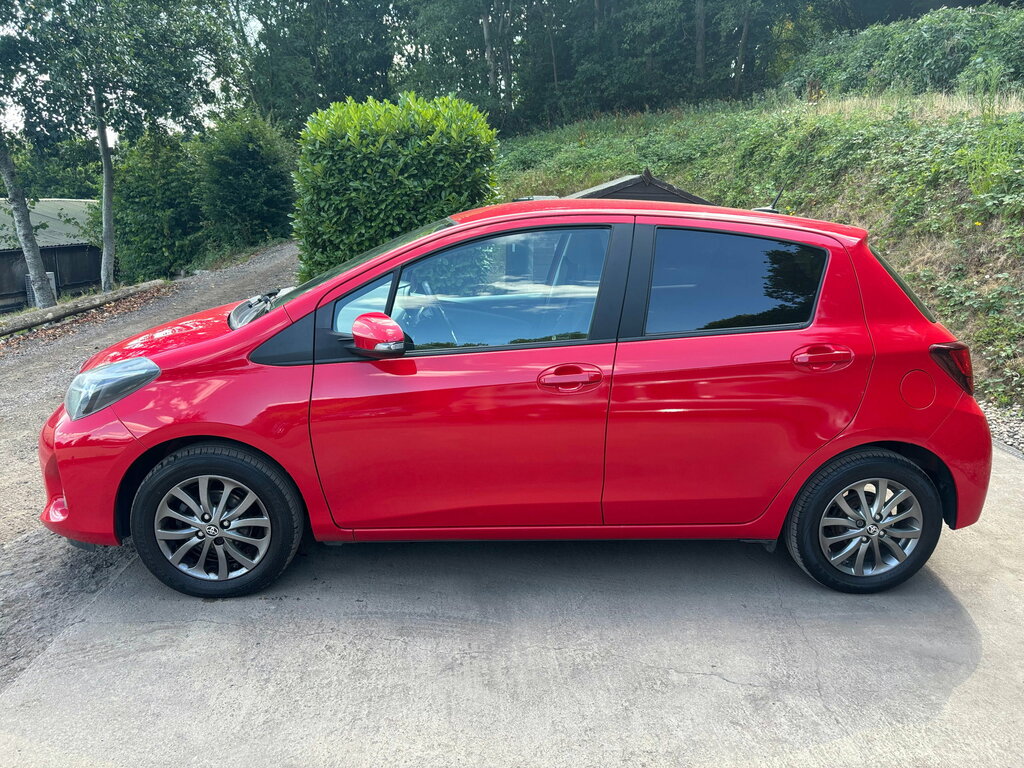 Toyota Yaris Blue #8